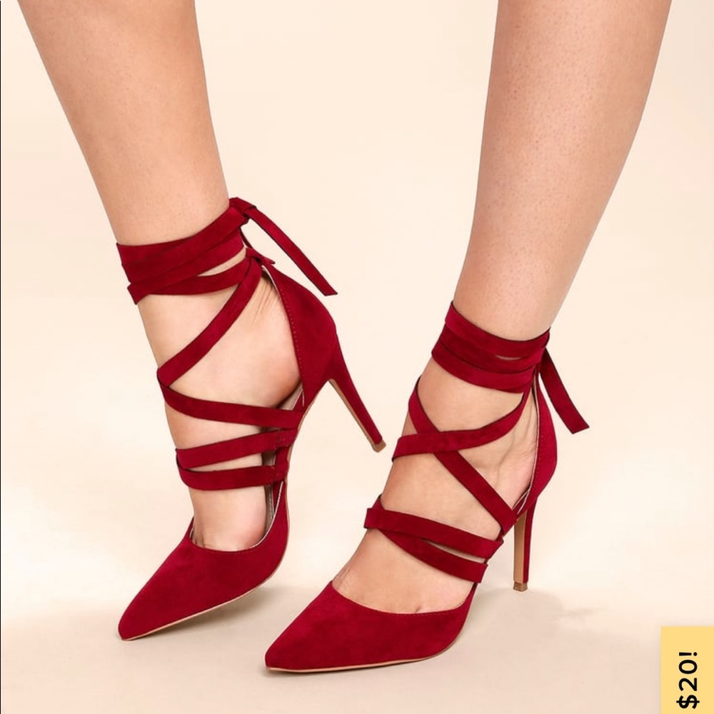 Lulus brand new Kennedy burgundy heals